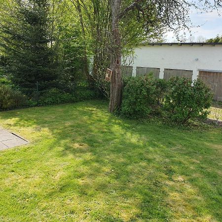 Charmante Haushaelfte Mit Garten Und Terrasse Фленсбург Экстерьер фото