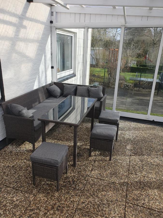 Charmante Haushaelfte Mit Garten Und Terrasse Фленсбург Экстерьер фото